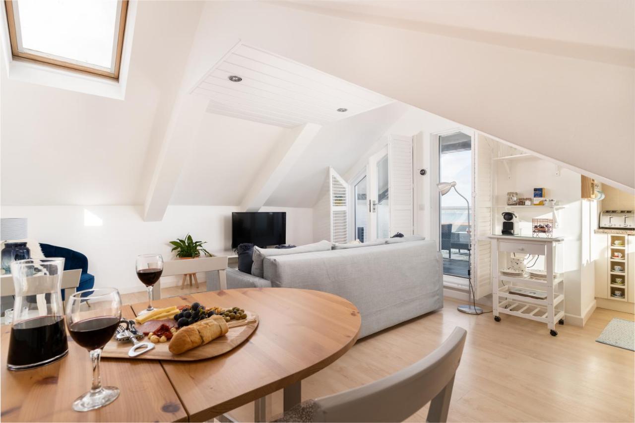 Stunning Views Over Mounts Bay With Balcony 彭赞斯 外观 照片